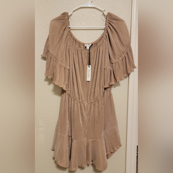 Dress Day Pants - NWT - Tan/Shimmer Romper - Woman's Size Large